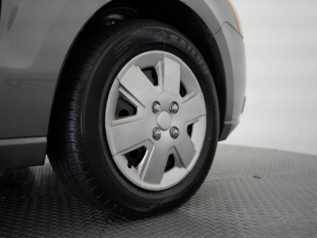 Ford Focus 4dr Sdn S 2009