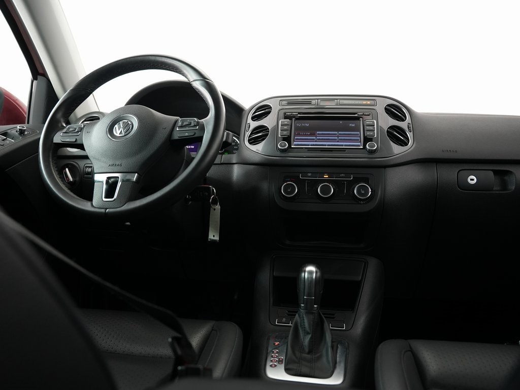Volkswagen Tiguan 4WD 4dr Auto SEL w/Premium Nav & Dynaudio 2012 Volkswagen Tiguan 4WD 4dr Auto SEL w/Premium Nav & Dynaudio 2012
