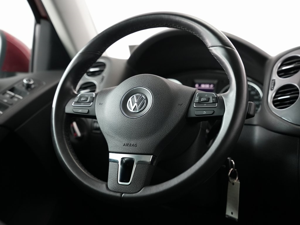 Volkswagen Tiguan 4WD 4dr Auto SEL w/Premium Nav & Dynaudio 2012 Volkswagen Tiguan 4WD 4dr Auto SEL w/Premium Nav & Dynaudio 2012