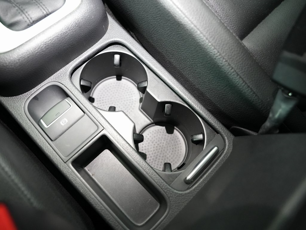 Volkswagen Tiguan 4WD 4dr Auto SEL w/Premium Nav & Dynaudio 2012 Volkswagen Tiguan 4WD 4dr Auto SEL w/Premium Nav & Dynaudio 2012