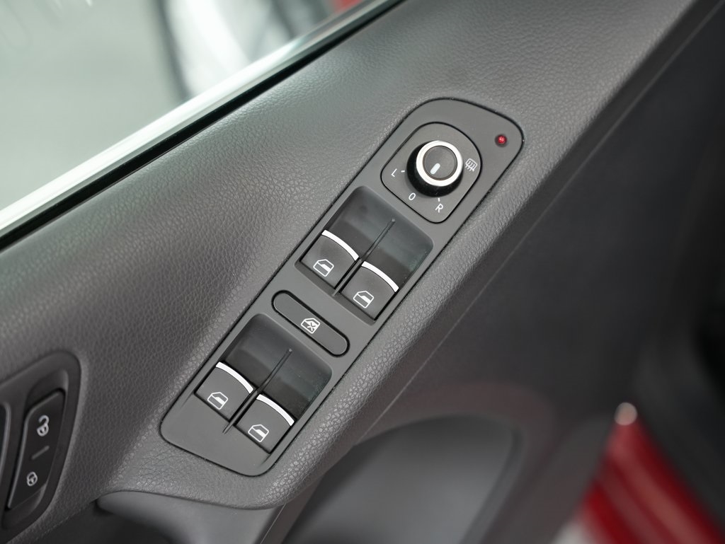 Volkswagen Tiguan 4WD 4dr Auto SEL w/Premium Nav & Dynaudio 2012 Volkswagen Tiguan 4WD 4dr Auto SEL w/Premium Nav & Dynaudio 2012