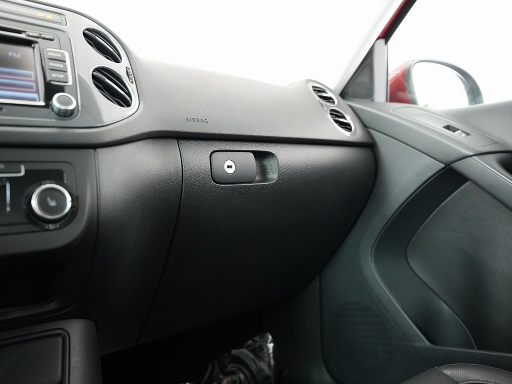 Volkswagen Tiguan 4WD 4dr Auto SEL w/Premium Nav & Dynaudio 2012 Volkswagen Tiguan 4WD 4dr Auto SEL w/Premium Nav & Dynaudio 2012