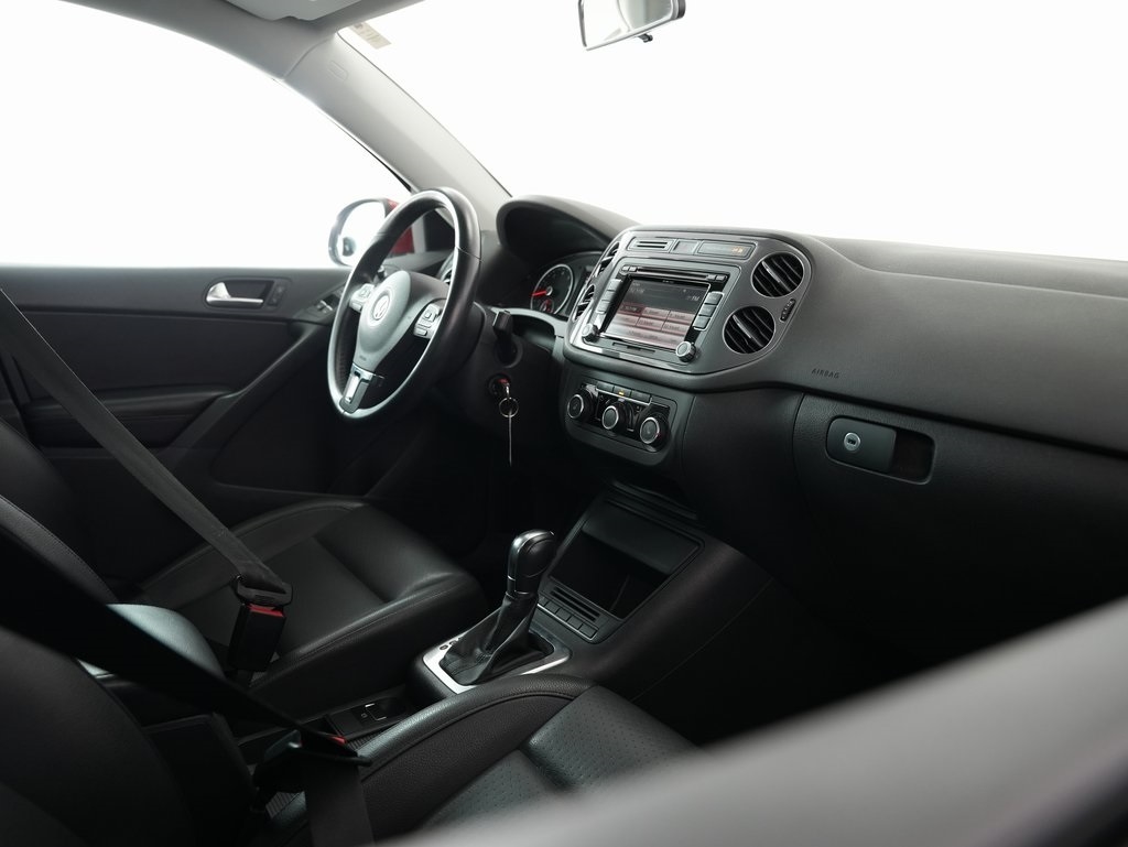 Volkswagen Tiguan 4WD 4dr Auto SEL w/Premium Nav & Dynaudio 2012 Volkswagen Tiguan 4WD 4dr Auto SEL w/Premium Nav & Dynaudio 2012
