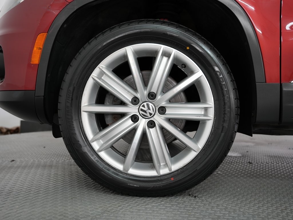 Volkswagen Tiguan 4WD 4dr Auto SEL w/Premium Nav & Dynaudio 2012 Volkswagen Tiguan 4WD 4dr Auto SEL w/Premium Nav & Dynaudio 2012