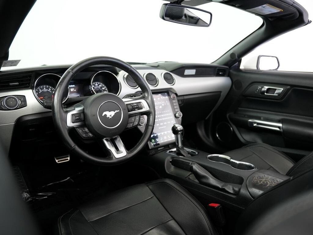 2017 Ford Mustang GT Premium Convertible photo 6