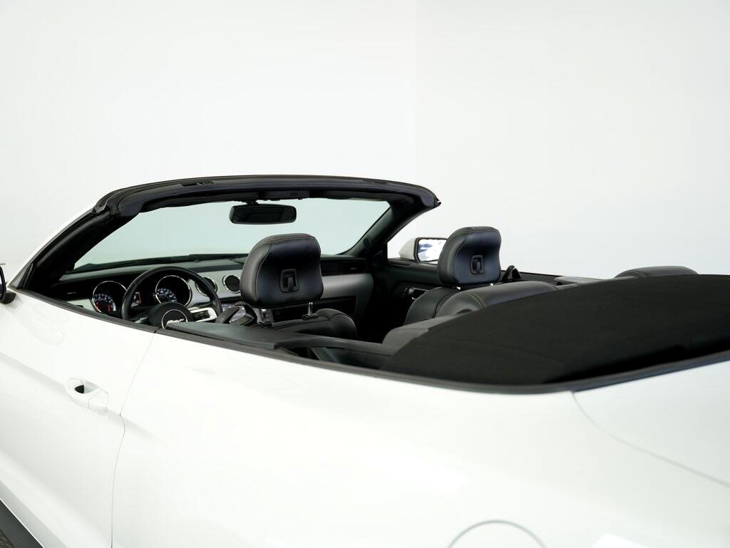 2017 Ford Mustang GT Premium Convertible photo 8