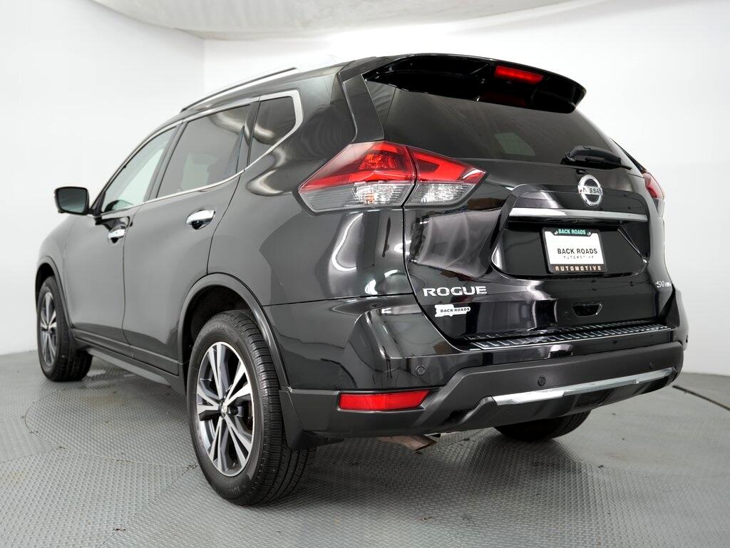 2019 Nissan Rogue AWD SV photo 5
