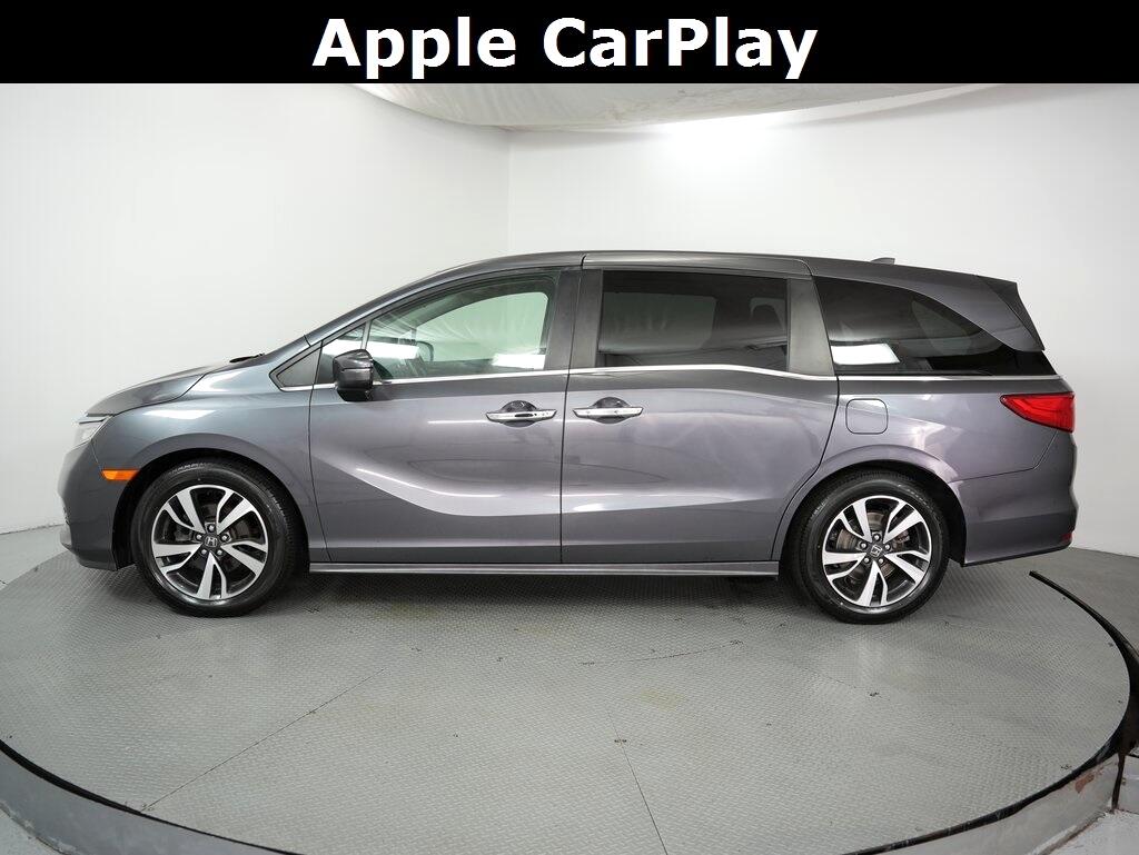 2021 Honda Odyssey Touring photo 5
