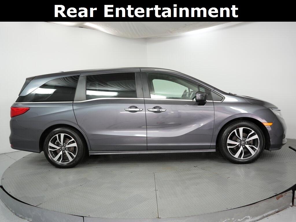 2021 Honda Odyssey Touring photo 6