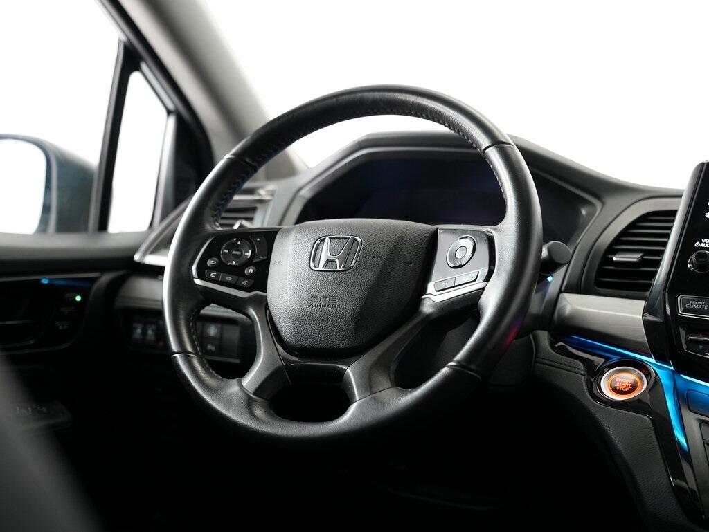 2021 Honda Odyssey Touring photo 12