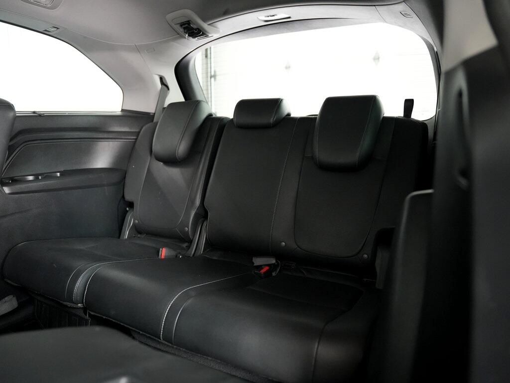 2021 Honda Odyssey Touring photo 35