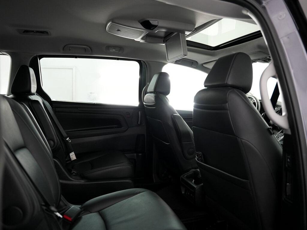 2021 Honda Odyssey Touring photo 39