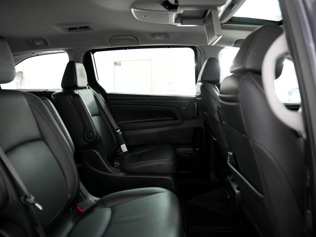 2021 Honda Odyssey Touring photo 40