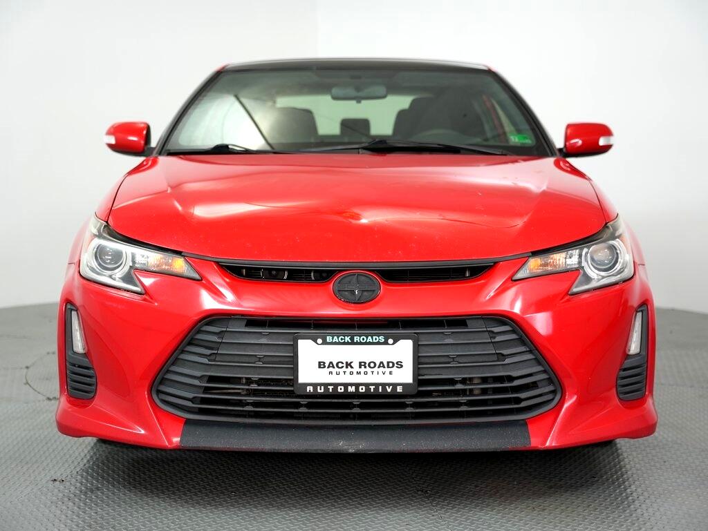2015 Scion tC photo 2