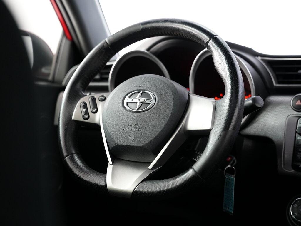 2015 Scion tC photo 11