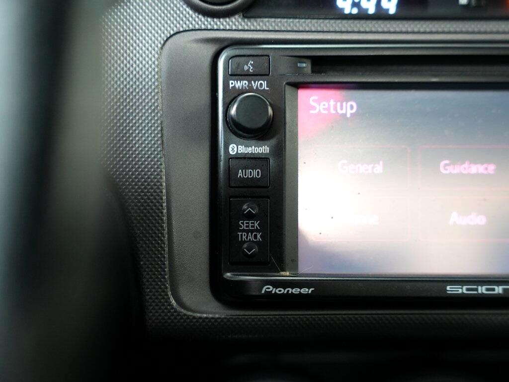 2015 Scion tC photo 20