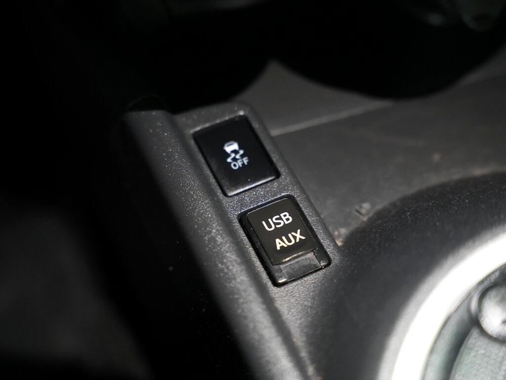 2015 Scion tC photo 24