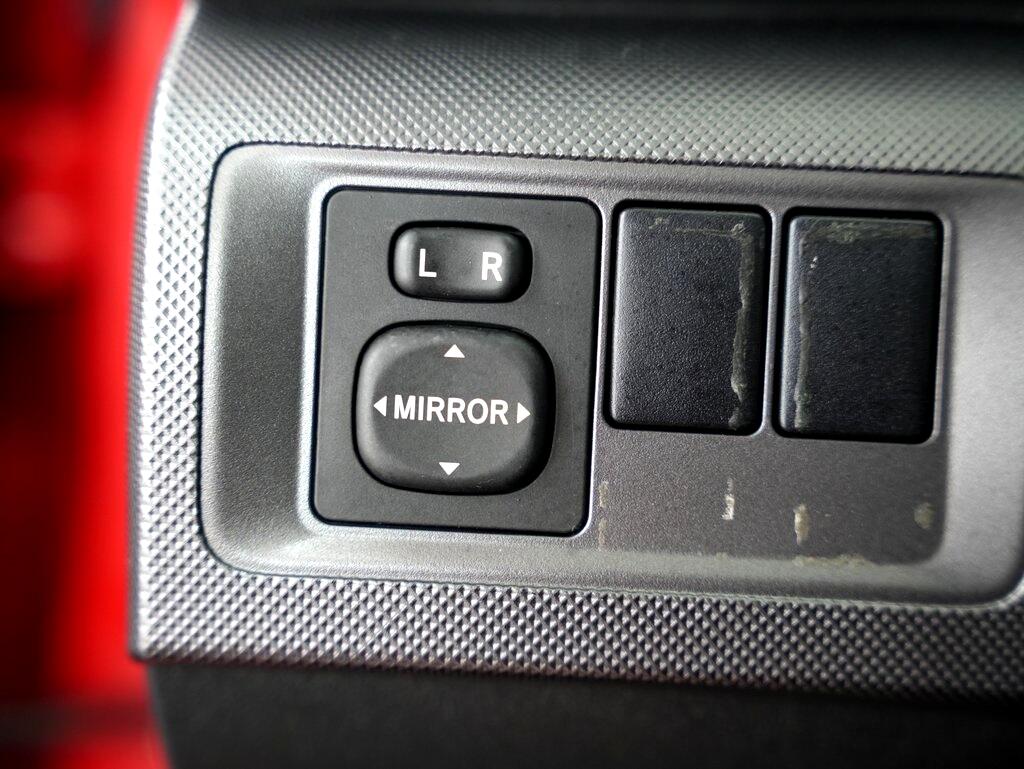 2015 Scion tC photo 34