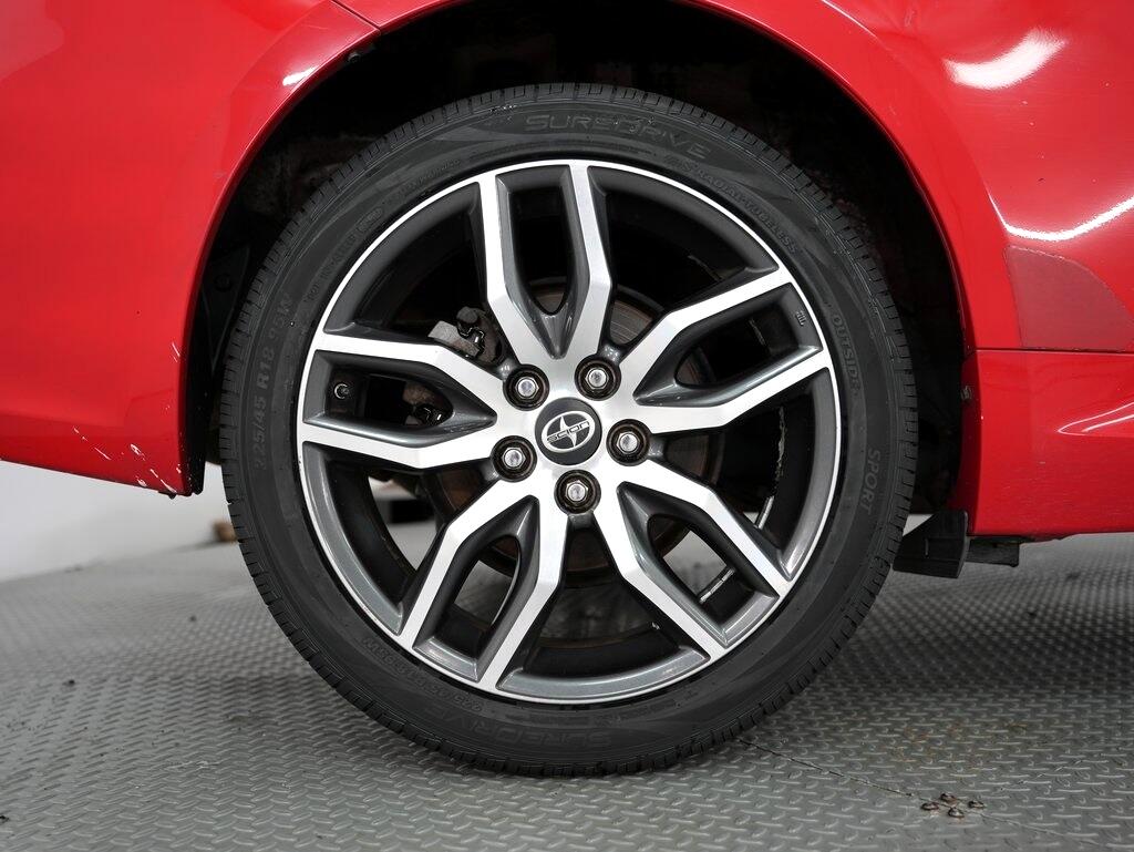 2015 Scion tC photo 42