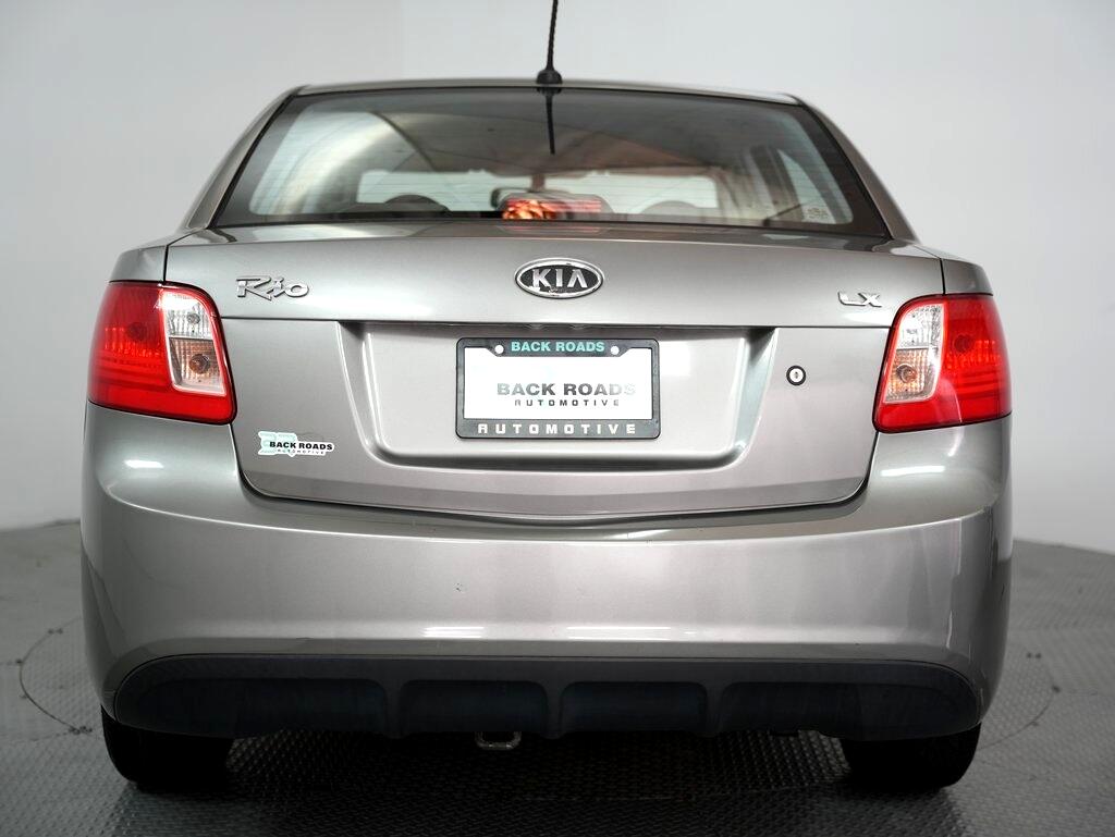 2010 Kia Rio LX photo 8