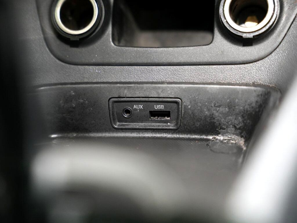 2010 Kia Rio LX photo 21