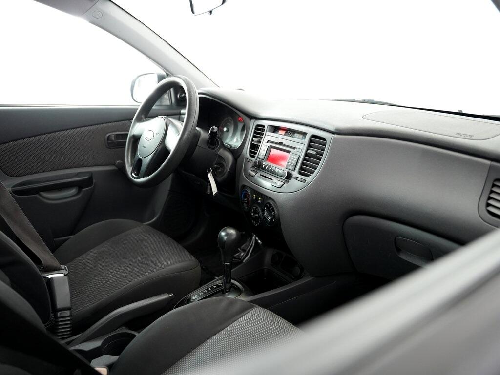 2010 Kia Rio LX photo 36