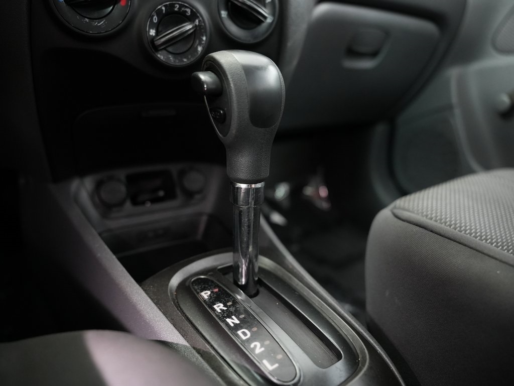 Kia Rio 4dr Sdn Auto LX 2010 Kia Rio 4dr Sdn Auto LX 2010