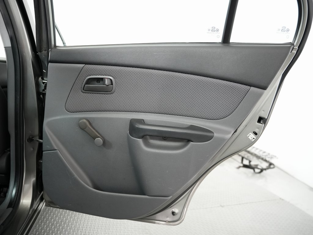 Kia Rio 4dr Sdn Auto LX 2010 Kia Rio 4dr Sdn Auto LX 2010