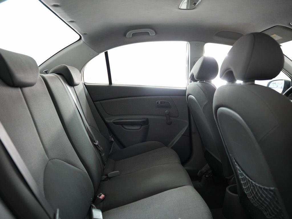 Kia Rio 4dr Sdn Auto LX 2010 Kia Rio 4dr Sdn Auto LX 2010