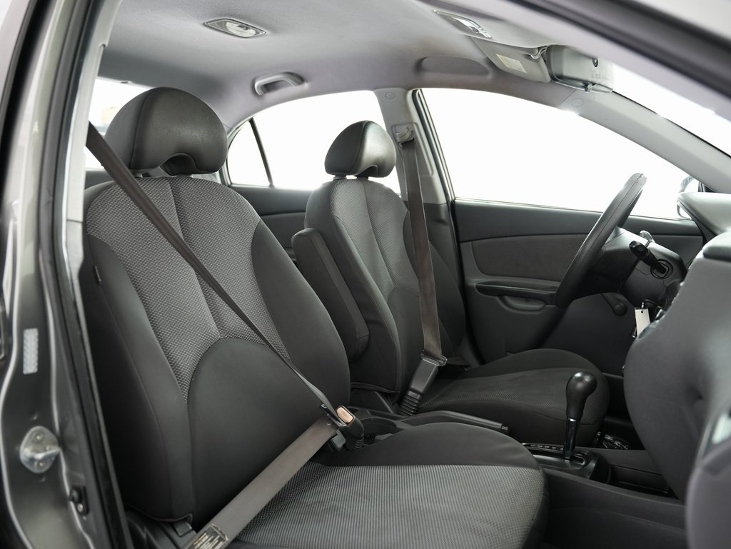 Kia Rio 4dr Sdn Auto LX 2010 Kia Rio 4dr Sdn Auto LX 2010