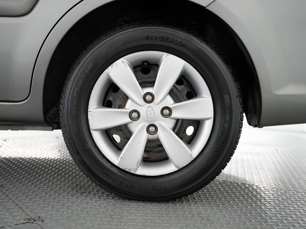 Kia Rio 4dr Sdn Auto LX 2010 Kia Rio 4dr Sdn Auto LX 2010