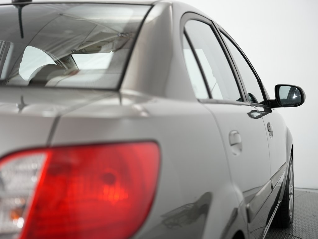 Kia Rio 4dr Sdn Auto LX 2010 Kia Rio 4dr Sdn Auto LX 2010