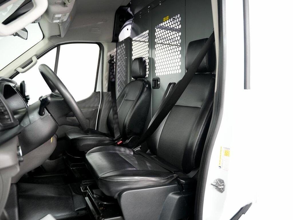 2021 Ford Transit Cargo Van photo 30