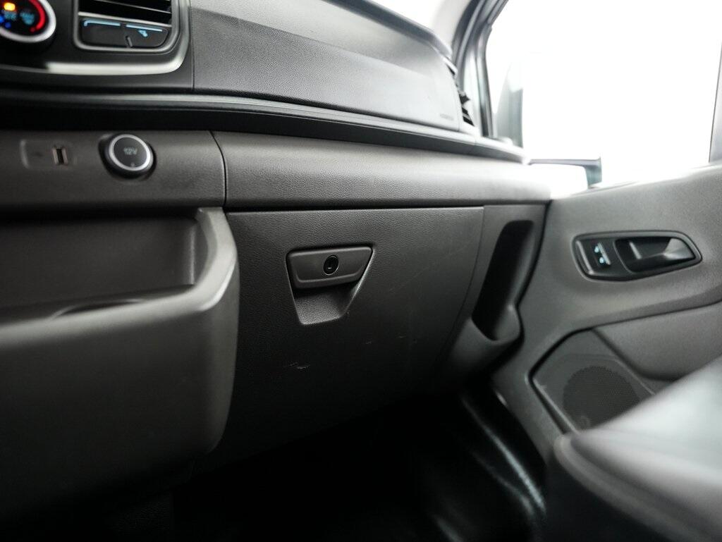 2021 Ford Transit Cargo Van photo 33