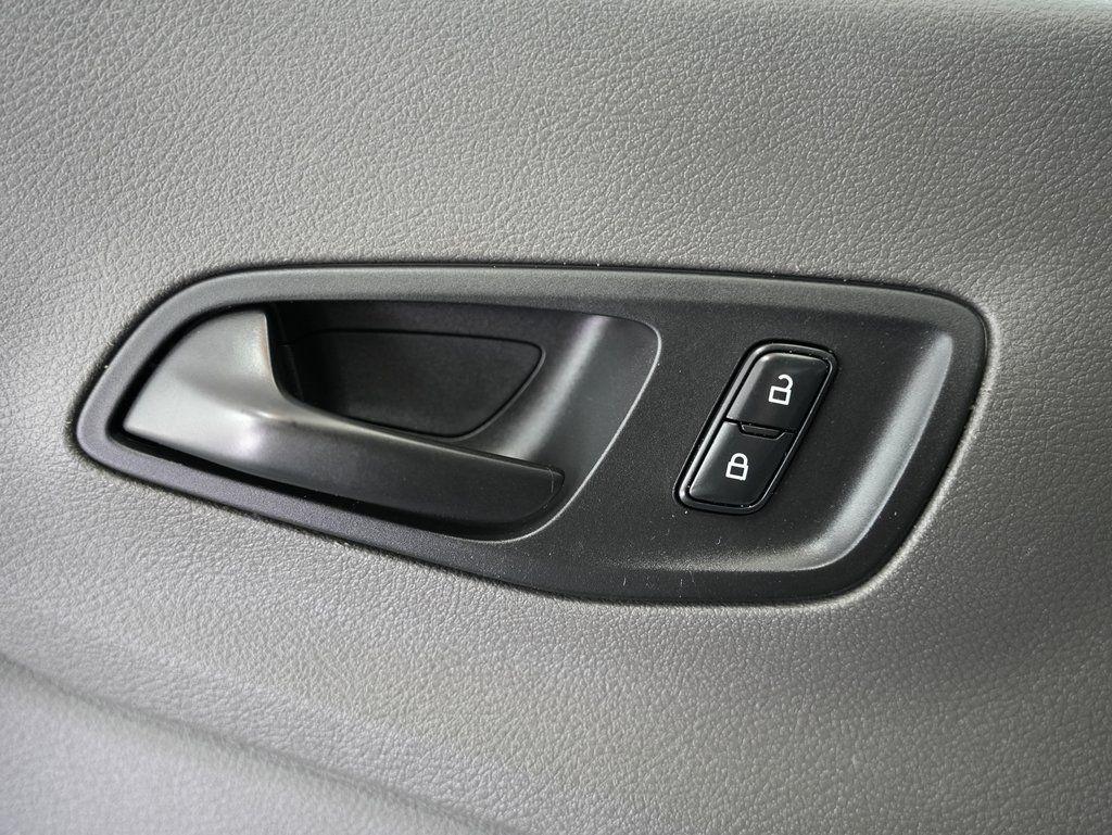 Ford Transit Cargo Van T-250 130" Med Rf 9070 GVWR RWD 2021