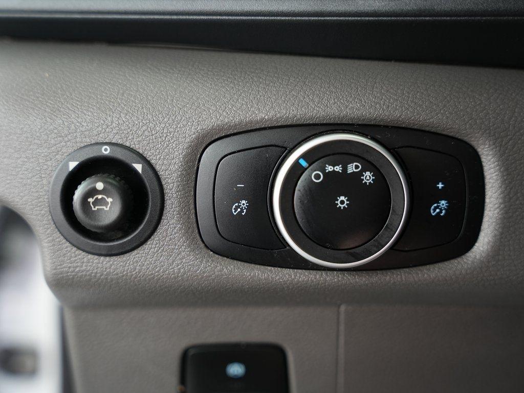 Ford Transit Cargo Van T-250 130" Med Rf 9070 GVWR RWD 2021