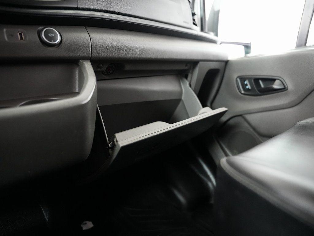 Ford Transit Cargo Van T-250 130" Med Rf 9070 GVWR RWD 2021