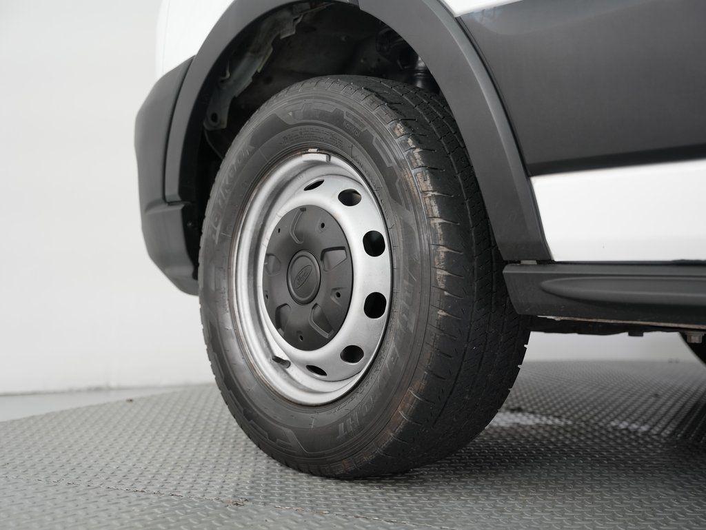 Ford Transit Cargo Van T-250 130" Med Rf 9070 GVWR RWD 2021