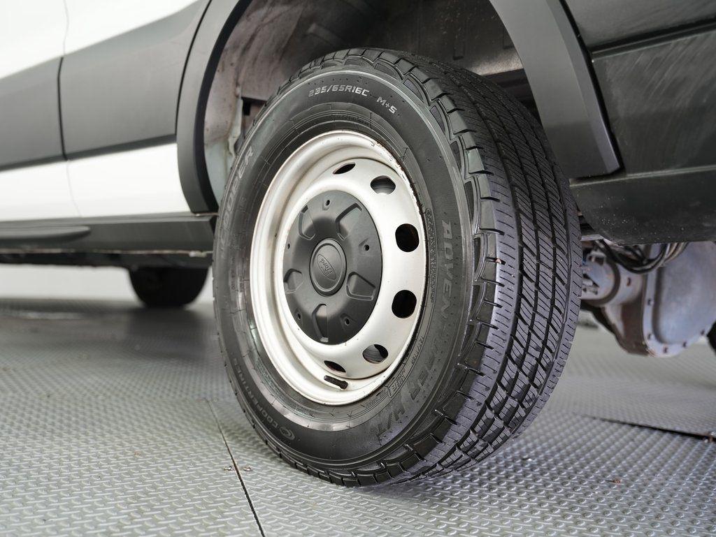 Ford Transit Cargo Van T-250 130" Med Rf 9070 GVWR RWD 2021