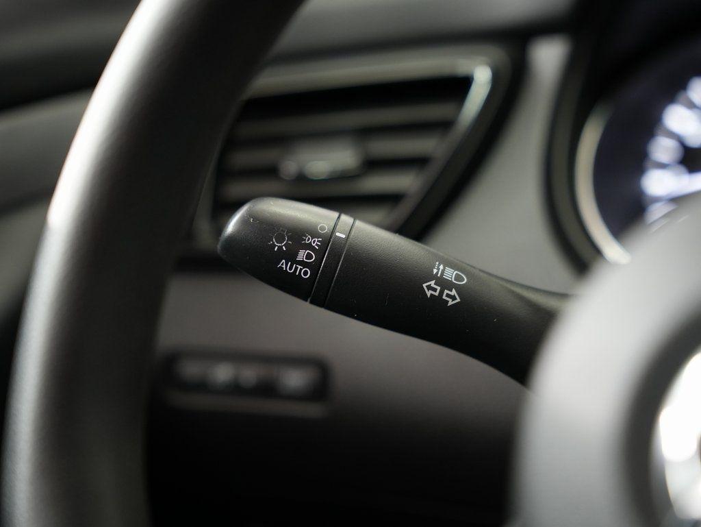 Nissan Rogue Sport FWD S 2021