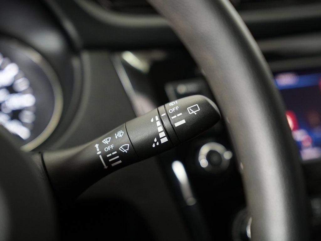 Nissan Rogue Sport FWD S 2021