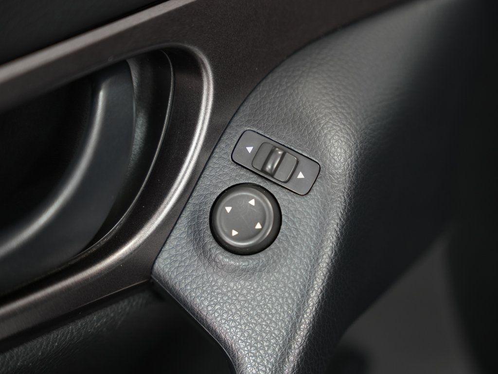 Nissan Rogue Sport FWD S 2021