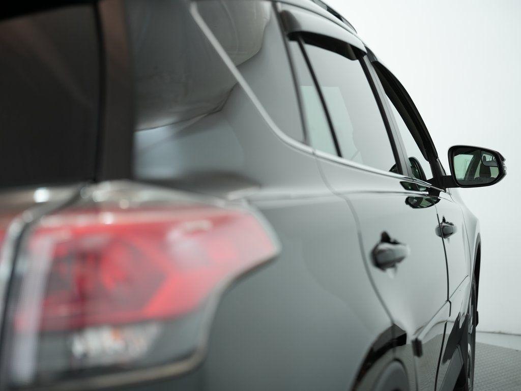 Toyota RAV4 XLE AWD (Natl) 2017