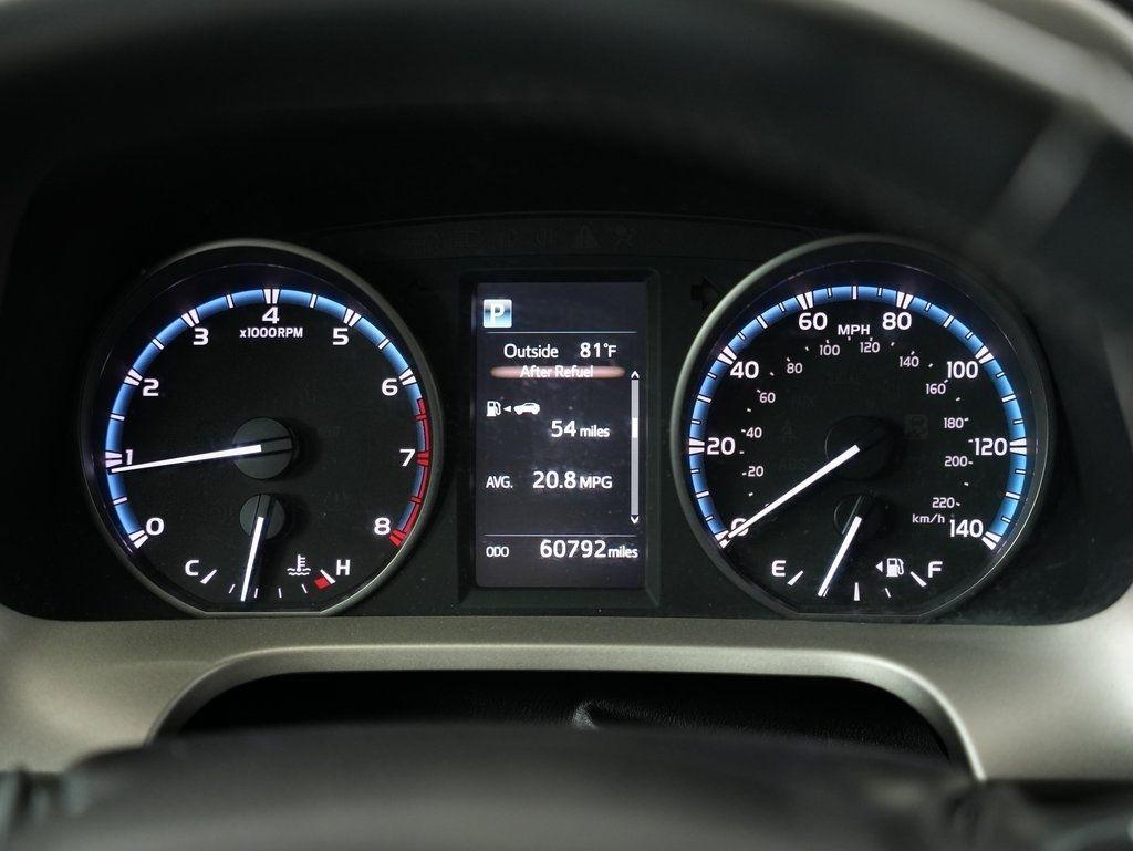 Toyota RAV4 XLE AWD (Natl) 2017