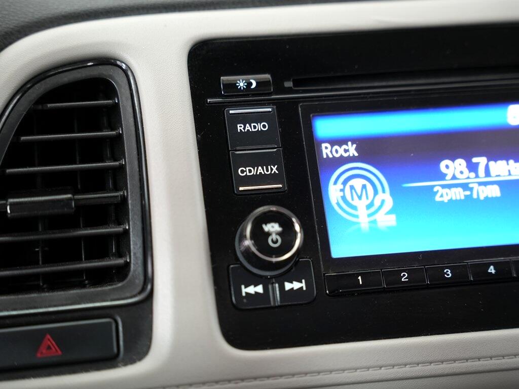 2018 Honda HR-V LX photo 19