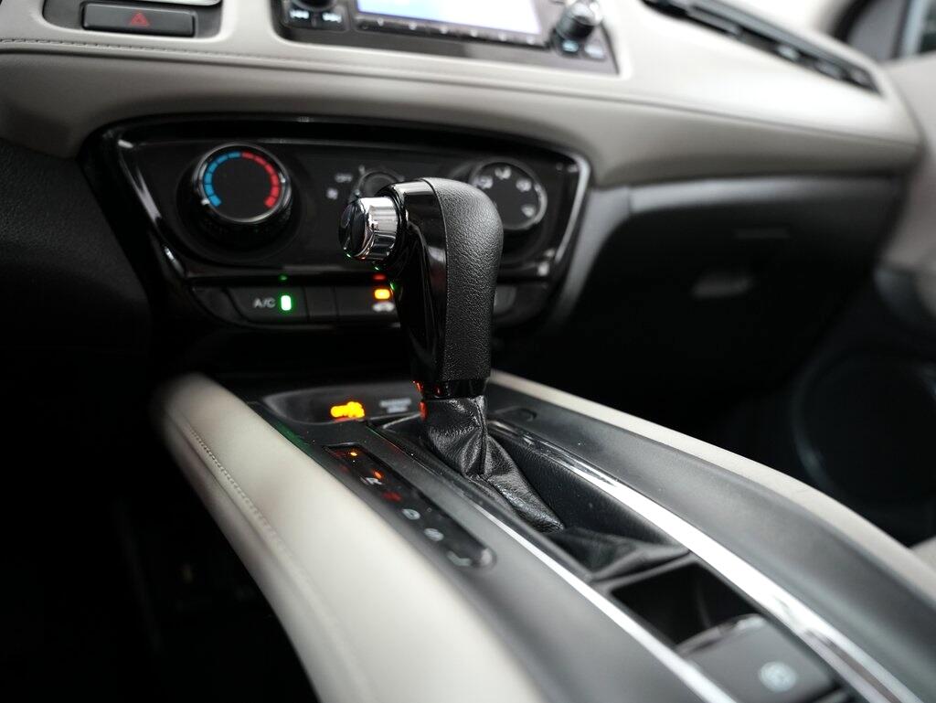 2018 Honda HR-V LX photo 23