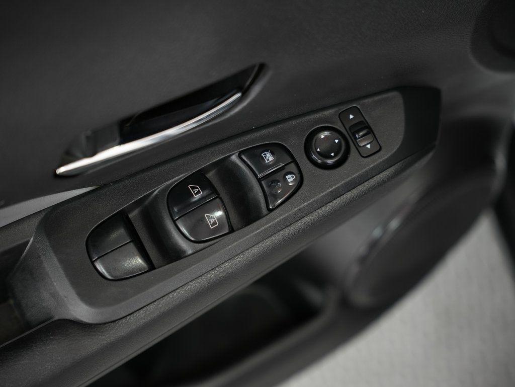 Nissan Kicks SR FWD 2023