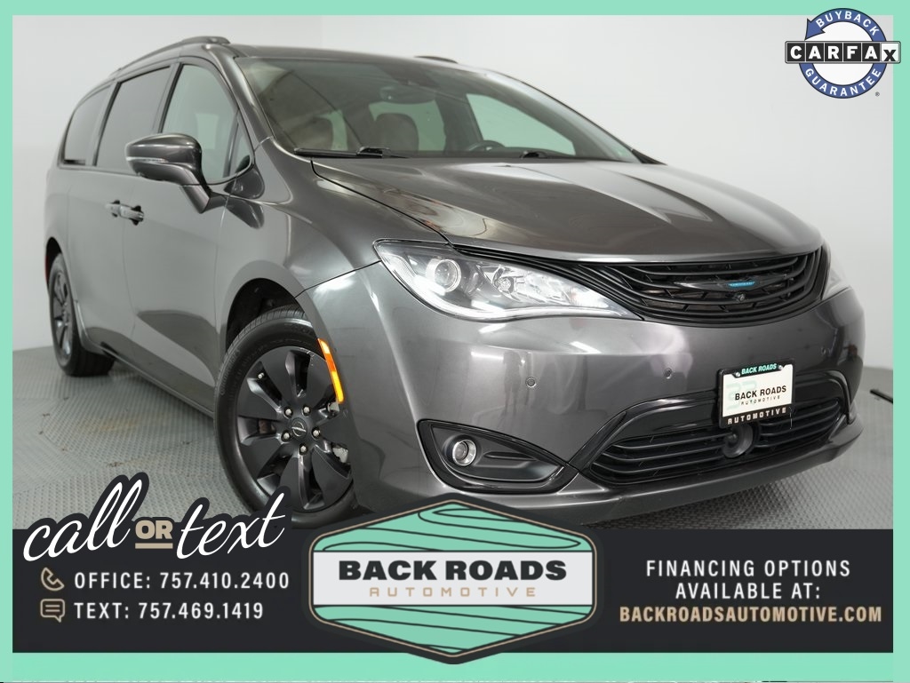2019 Chrysler Pacifica Hybrid Limited FWD