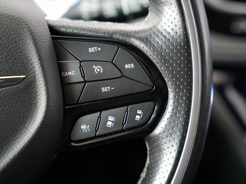 Chrysler Pacifica Hybrid Limited FWD 2019