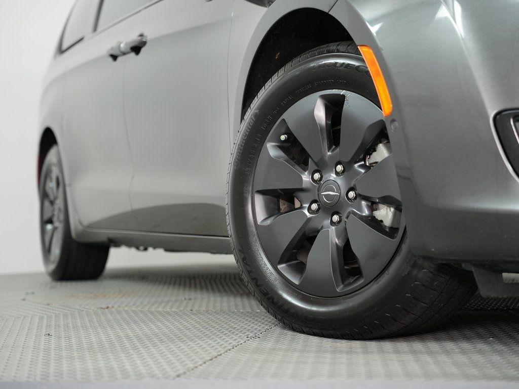 Chrysler Pacifica Hybrid Limited FWD 2019